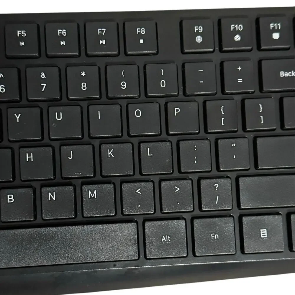 Wireless Keyboard and Mouse Set USB Connection Battery Powered